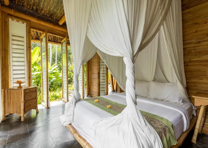 Garden House 3bds Bamboo House Pool Garden View Villa *