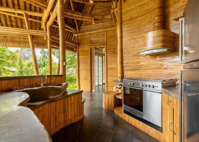 Garden House 3bds Bamboo House Pool Garden View *